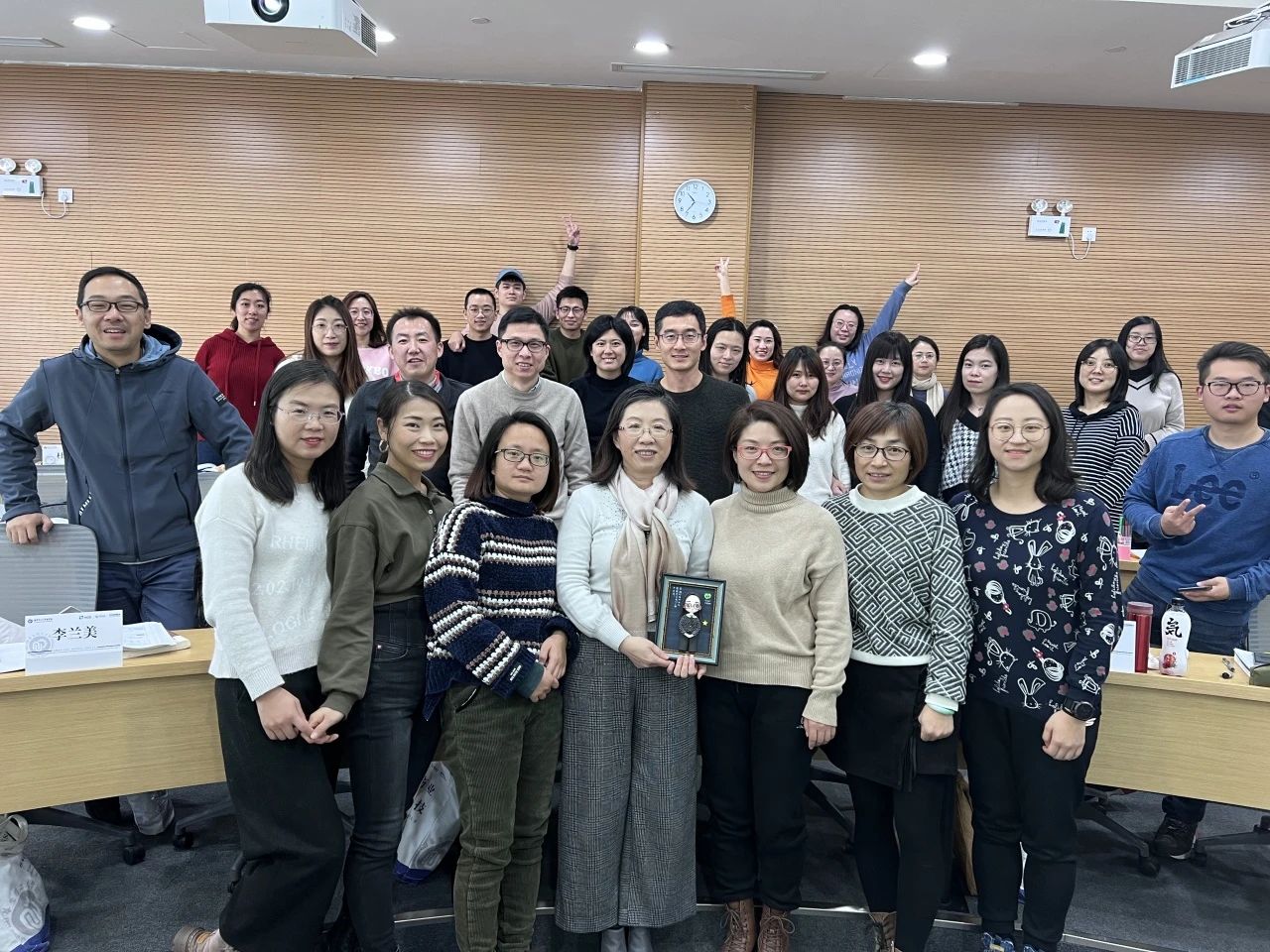 1694699191039026649.jpg 1694699191039026649.jpg